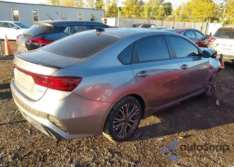 2024 Kia Forte Gt-Line z USA, uszkodzony, nr VIN 3KPF54ADXRE806887